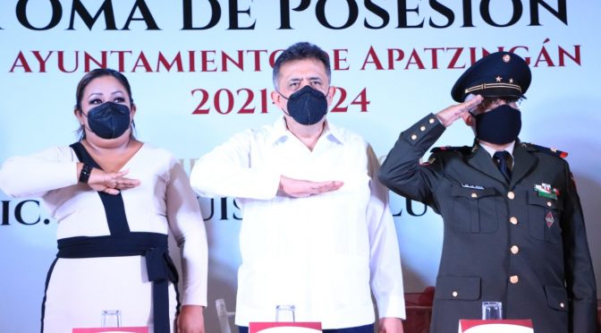 Apatzingán seguirá por el camino de la transformación; JLCL rinde protesta como presidente municipal